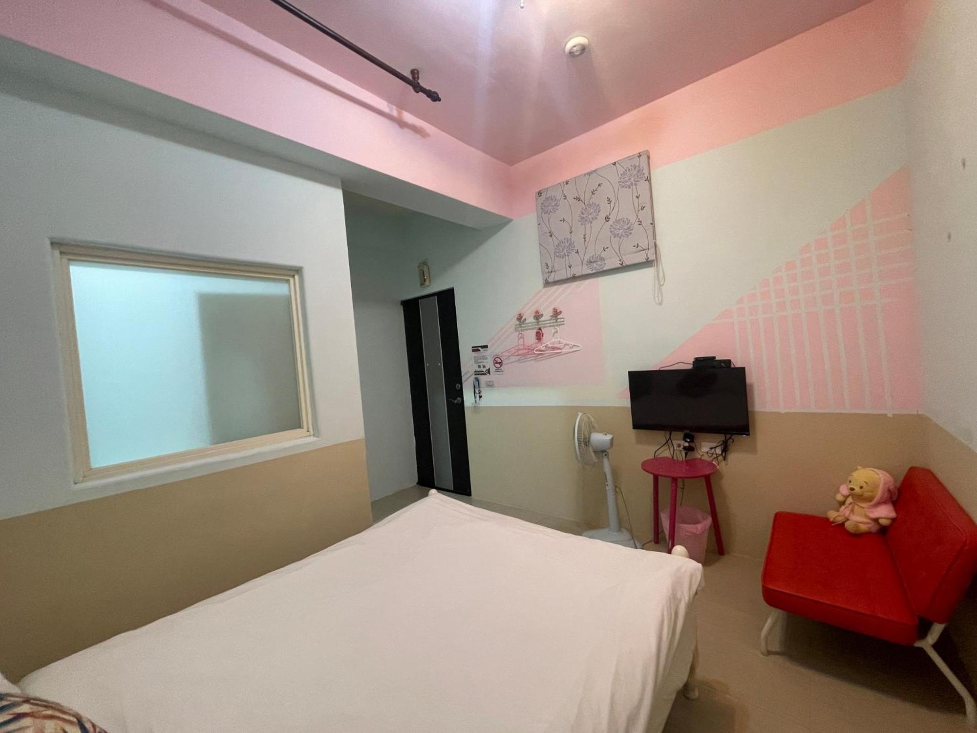 萩閣民宿sara'S House走路可到夜市近市區好停車 화롄 외부 사진