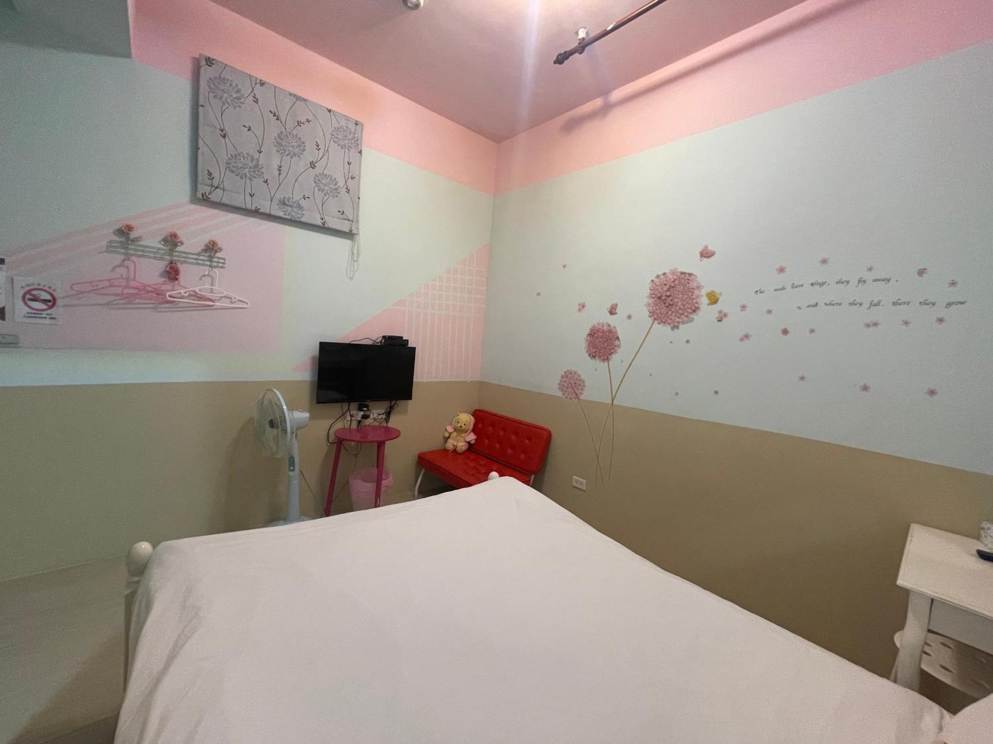 萩閣民宿sara'S House走路可到夜市近市區好停車 화롄 외부 사진